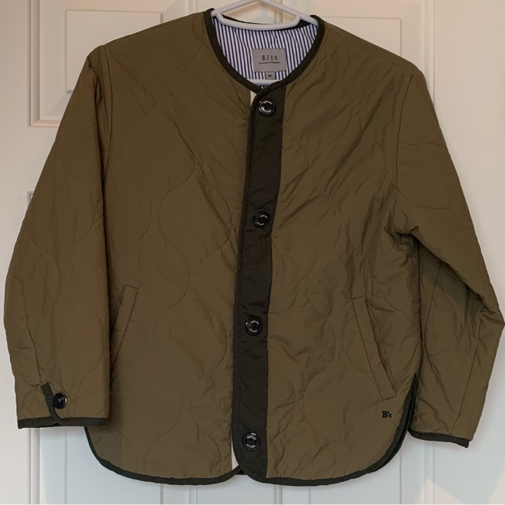 BEEN Nature & Comfort child’s quilted jacket zipper and button closure size 130